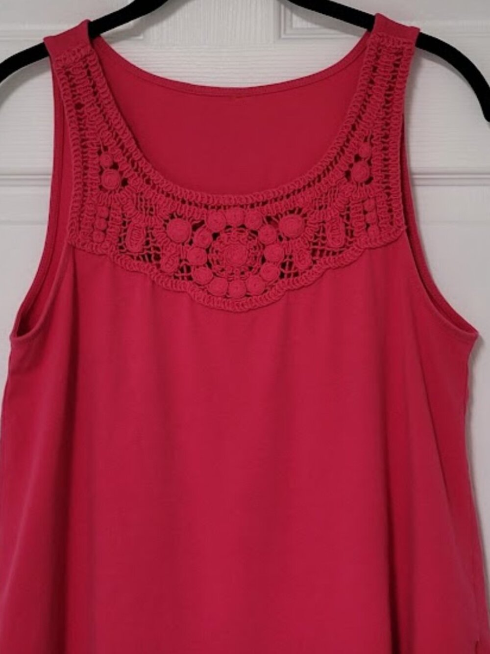 Raspberry Pink Crochet Neckline Tank Top–Sleeveless flowy-Fits Small or Medium